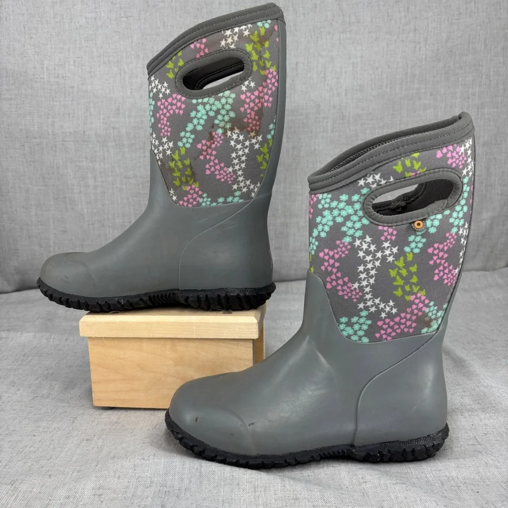 Bogs Kids Classic Waterproof Insulated Winter Boots Gray Hearts Stars 4